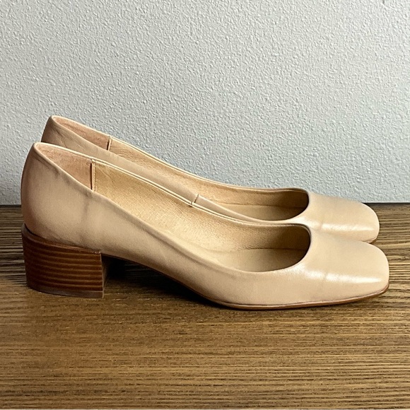 Intentionally Blank Tristi Beige Leather Pumps, New in Box - Picture 2 of 7